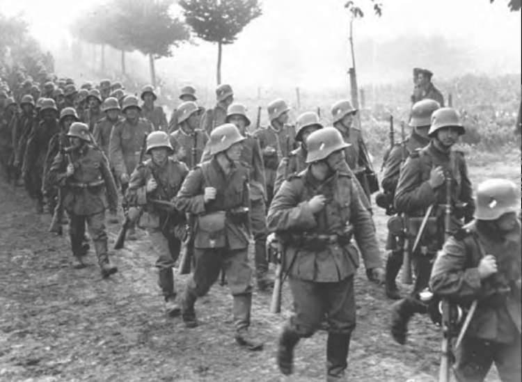 Вступление немецких войск в Польшу 1-го сентября 1939 года в 6 часов утра. 