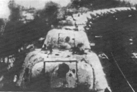 Советская танковая часть на пути к фронту. Зима 1942-1943 г.