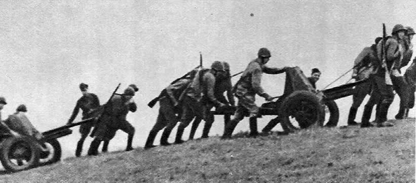 Артиллерия в горах. Северный Кавказ, 1942 г.