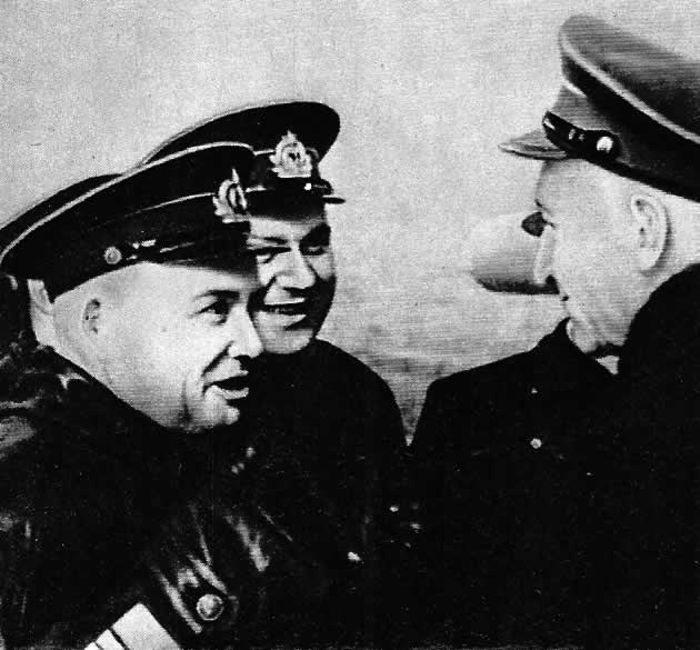 Командующий Черноморским флотом Ф. С. Октябрьский и член Военного совета Н. М. Кулаков. 1942 г.