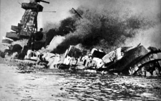 Затопление германского «карманного» линкора «Адмирал граф Шпее». 17 декабря 1939 г.