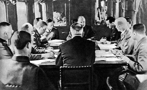 Подписание соглашения о перемирии между фашистской Германией и Францией. Компьень. 22июня 1940г.