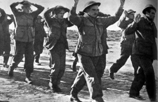 Английские военнопленные, захваченные под Тобруком