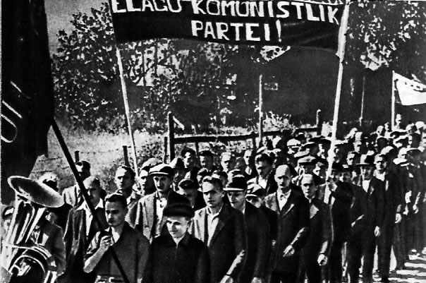 За Советскую власть в Эстонии. Демонстрация трудящихся в Таллине. Июнь 1940 г.