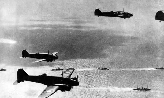 Английские бомбардировщики и боевые корабли сопровождают транспортные суда. 1943г.