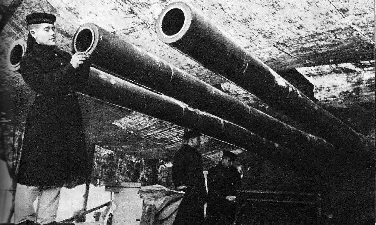 Береговая артиллерия Краснознаменного Балтийского флота к бою готова. Январь 1943 г.