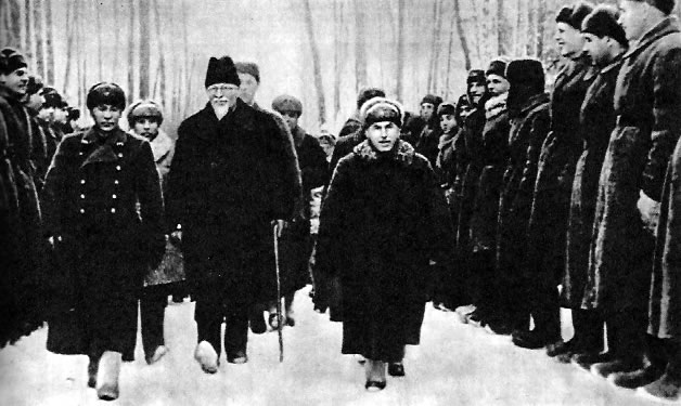 Посещение М.И.Калининым 1-й ударной армии. Январь 1942г.