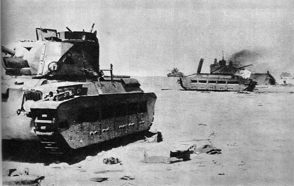 Английские танки в сражении под Эс-Саллумом. 1942 г.