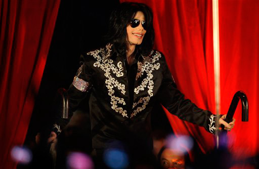 5 марта 2009 года, Лондон, O2 Arena. Майкл Джексон объявляет, что намерен дать десять концертов на этой сцене и тем самым попрощаться с лондонской публикой. Этим концертам уже не суждено состояться